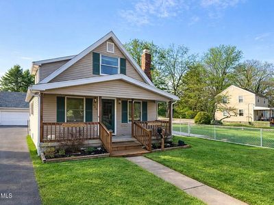 711 Sawyer Rd