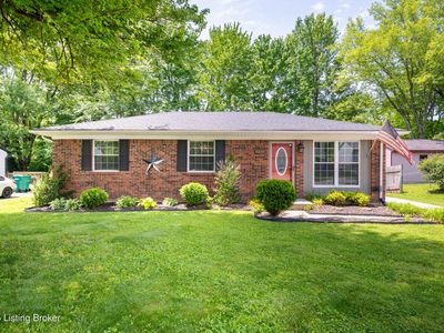 8210 Sandidge Dr