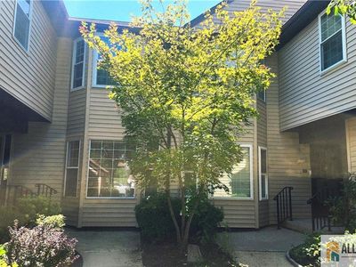 5 Hillsborough Dr