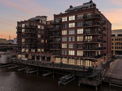 102 N Water STREET #608