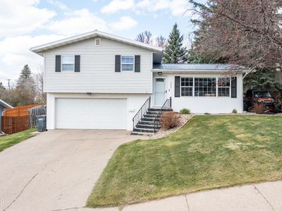 Property at 1002 3rd St NW, Mandan, ND