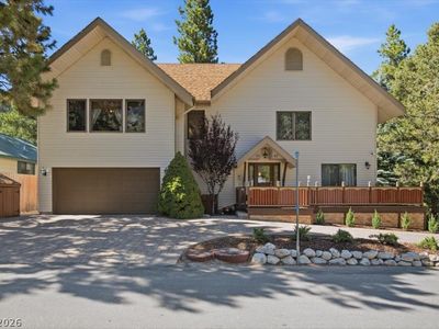 3940 White Fir Way