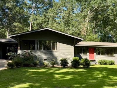 107 Woodland Hill Dr