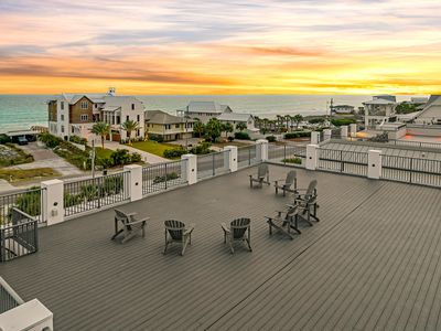 37 W Seahorse Cir