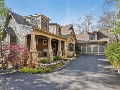 1041 Cox Mountain Dr