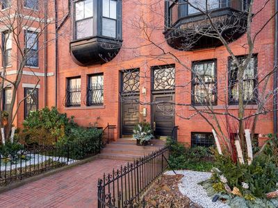 357-359 Beacon St #4