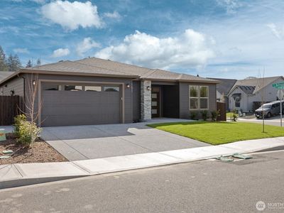 151 E Airedale Avenue