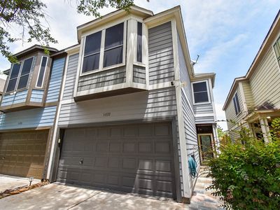 16522 Cheshire Grove Ln