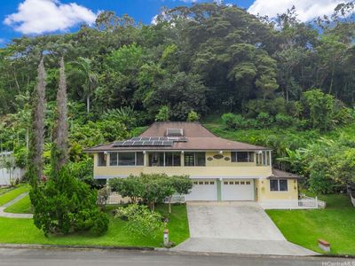 1350 Lopaka Pl
