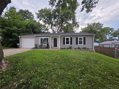 302 E 3rd Dr S