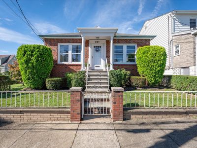 321 Hayward Street