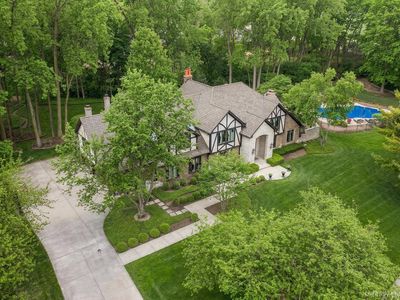 2455 Persimmon Dr
