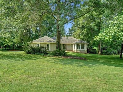3115 Country Lake Dr