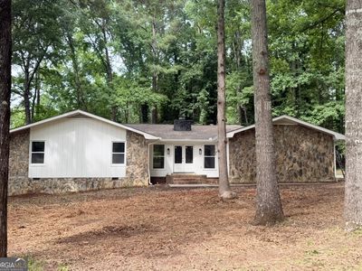 110 Canterbury Ln