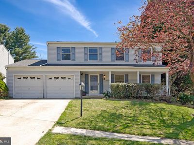 5220 Farm Pond Ln