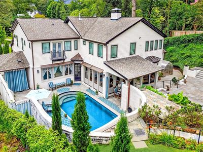 3230 W Andrews Dr NW