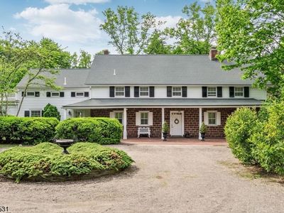 164 E Saddle River Rd