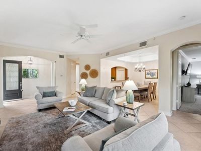 2817 Tiburon Blvd E #101