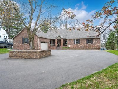 107 Park Dr
