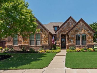 8704 Shadywood Ln
