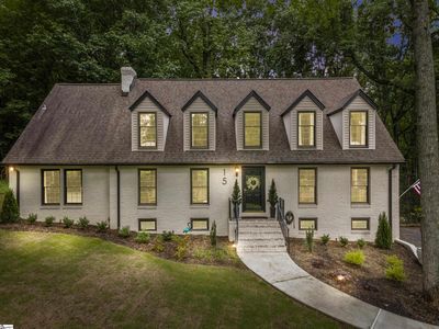 15 Lake Circle Dr