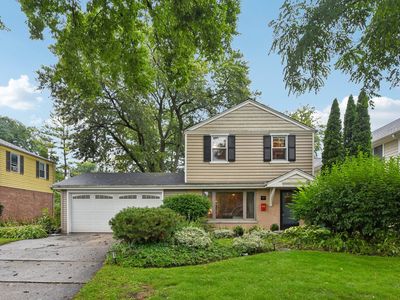 Property at 606 S Dryden Pl, Arlington Heights, IL