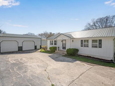 13 Travis Rd