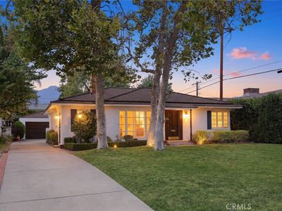 1011 Portola Dr