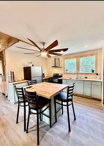 110 Cushing Rd