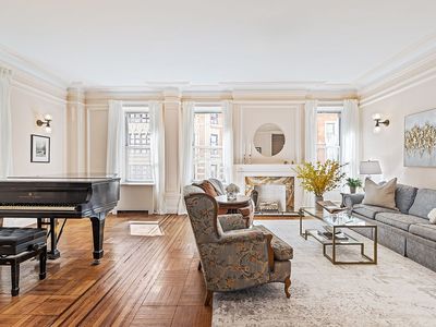 131 Riverside Dr APT 2C