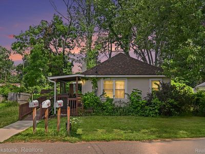 808 Emmett Ave