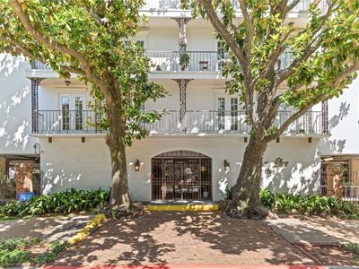 1765 Coliseum St APT 303