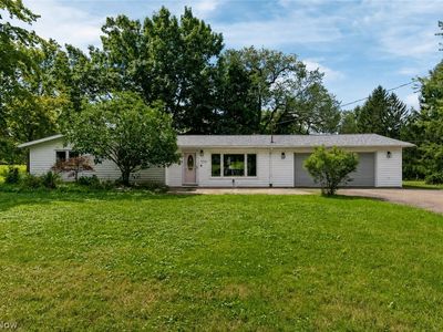975 Colony Dr