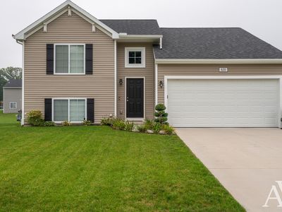 Property at 820 Harvest Dr, Wayland, MI