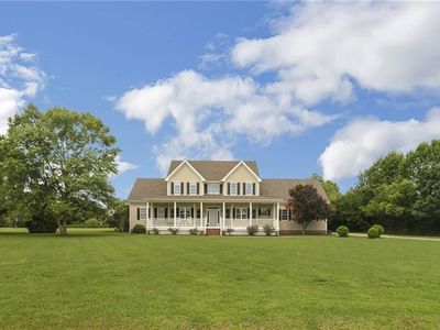108 Phyllis Ct