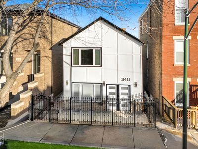 3411 S Lituanica Ave