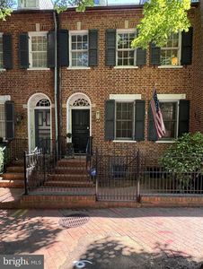 3338 Reservoir Rd NW
