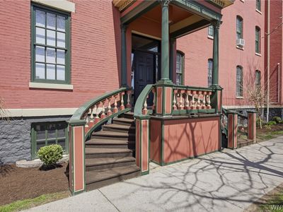 125 Edward St APT 4C