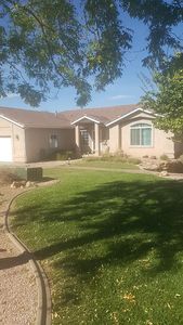 2201 S San Carlos Ct