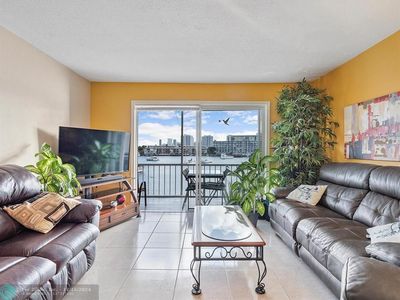 2200 Diana Dr UNIT 306