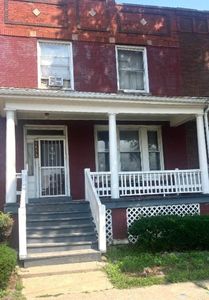 6853 S Saint Lawrence Ave