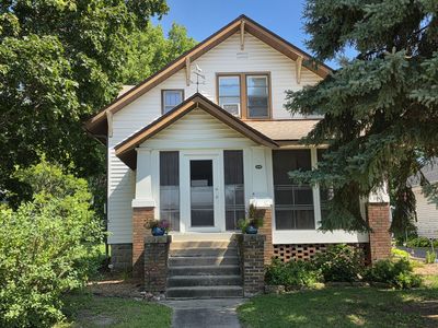 318 W 3rd St