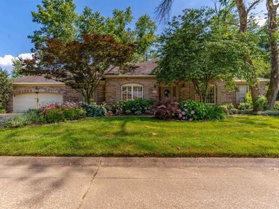 7377 Castle Hills Dr