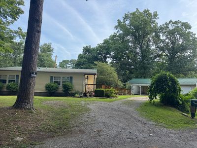 Property at 108 Robin Dr, Benton, IL