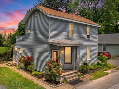 310 Cottage Pl