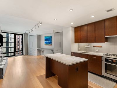 580 Washington St #5E