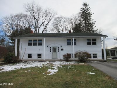 5139 Broad Ave