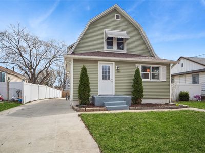 3821 8th Pl