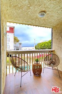 22 Navy St APT 205