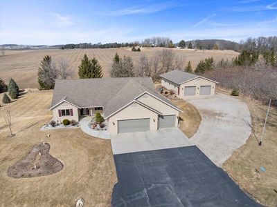 W6765 Cedar View DRIVE